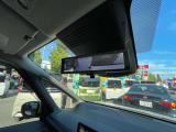 スマートルームミラーになっています 8人乗車時でも後方確認ができます