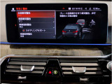ドライバー中心に設計されたBMWのコクピットはナビゲーションシステムもドライバーーが見やすい角度に調整されております。