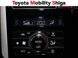 ワンタッチで室温調整!便利なオ-トエアコン装着車です。