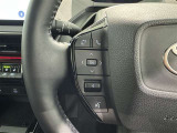 ステアリングスイッチ装備!運転しながら手元でオーディオの操作などができます。