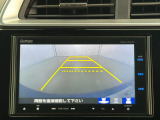 ★バックモニター搭載★ バック時目視しにくいクルマの周囲をカメラで映し出し、安全・安心駐車をサポート♪バックの苦手な方も後ろがハッキリ見えるので安心です☆