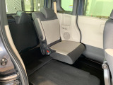【シートアレンジ】荷物や乗車人数に合わせてシートを調整でき、幅広いシーンに対応できます。