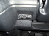 ETC装備車です、これさえあれば高速道路も楽々通行できます。お出掛けするのが好きな方には欠かせない装備です!