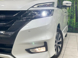 【LEDヘッドライト】悪天候や夜間走行時も良好な視界を確保し安心して運転できる高輝度LEDヘッドライトを装備!点灯速度が早く、消費電力も抑えられています。