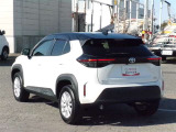 明るく広々、落ち着いた店内では、中古車のご検討・ご購入のほか、携帯電話(au)の購入等、様々なご相談に幅広く応えていきます♪