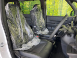 運転席シート廻りは使用感も少なく、良好な状態となっています。丁寧に使われていたことがよくわかりますね。