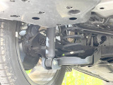 お車を安心してお乗りいただく為には、足回りの定期点検が欠かせません。サービスサポート(有償保証)では無料点検もご提供しており、安心のカーライフをお過ごしいただけるサポート体制が整っています。