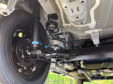 お車を安心してお乗りいただく為には、足回りの定期点検が欠かせません。サービスサポート(有償保証)では無料点検もご提供しており、安心のカーライフをお過ごしいただけるサポート体制が整っています。