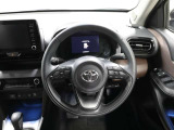 各操作スイッチなどもハンドルから手を放すことなく操作可能で安全運転に支援いたします!
