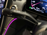メルセデス・ベンツ八王子の最新のショールームには、大型モニターがあり最先端のメルセデス・ベンツをご体感頂けます!屋内展示場のため、天候の悪い日でも、ごゆっくりとお車をご覧頂ける店舗でございます!