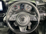 【純正革巻きステアリング】上質な革を使用することで、手にしっかり馴染みとても運転しやすいハンドルです♪