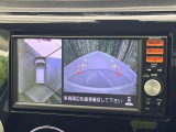 【純正ナビ】人気の純正ナビを装備しております。ナビの使いやすさはもちろん、オーディオ機能も充実!キャンプや旅行はもちろん、通勤や買い物など普段のドライブも楽しくなるはず♪