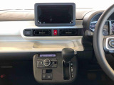 温度を設定すれば、自動で車内の温度管理をしてくれる優れものです♪ATミッションで運転楽々