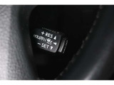 レーダークルーズコントロール装備で高速道路での長距離移動にあると便利です。