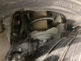 お車を安心してお乗りいただく為には、足回りの定期点検が欠かせません。サービスサポート(有償保証)では無料点検もご提供しており、安心のカーライフをお過ごしいただけるサポート体制が整っています。
