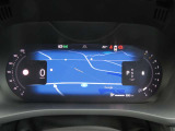 メーター中央にナビゲーションが表示されていており、運転中でも見やすい配置になっております。