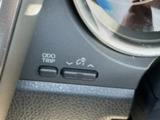 エンジンルームも綺麗に洗浄してから納車致します。普段あまり見ることが無い箇所だからこそ綺麗だと感動しますよね(*&acute;▽`*)