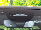 【i-ACTIVESENSE】走行中に前方の車両等を認識し、衝突しそうな時は警報とブレーキで衝突回避と被害軽減をアシスト。より安全にドライブをお楽しみいただけます。