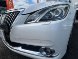 【LEDヘッドライト】悪天候や夜間走行時も良好な視界を確保し安心して運転できる高輝度LEDヘッドライトを装備!点灯速度も早く、消費電力も抑えれます。