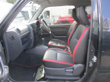 4WD/オートマ/バックカメラ/ETC/エアコン/ナビ/フルセグTV/パワーウィンドウ/フロアマット/ドアバイザー/DVD再生/電動格納ドアミラー/アルミホイール/シートヒーター/キーレス/