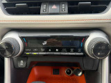気になるお車がありましたら右の電話番号から直接お店にお問い合わせください。支払方法から車両情報、状態までなんでもご説明させて頂きます。スタッフ一同ご連絡お待ちしております。