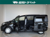 両側パワースライドドア付きだから、狭い駐車スペースなどでの 乗り降りラクラク!小さなお子さまのいるご家庭には嬉しい装備。