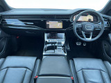 Q8 ブロンズ エディション ディーゼル 4WD 