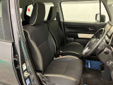 【フロントシート】さまざまな体格の方が快適に運転ができるよう配慮したシートになっております。