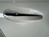 「認定中古車」は納車前整備がポイントです。メルセデス・ベンツの定める厳しい基準をクリアしたお車のみご案内させて頂きます。納車前整備はメーカー規定に基づき自社工場で入念に行なわれます。