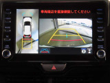 車両を上から見たような映像を映し出すパノラミックビューモニター付きです。