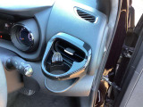 ご成約のおクルマ全て、エンジンオイルを交換してご納車させていただきます!また、点検時に消耗品の状態確認も行い必要に応じて新品交換させていただきます!
