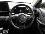 各操作スイッチなどもハンドルから手を放すことなく操作可能で安全運転に支援いたします!