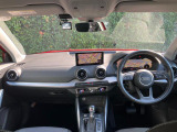 Audiのインテリアはエクステリア同様、優れたデザイン性とクオリティ、そして機能性を兼ね備えております。