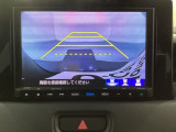 バックでの車庫入れも安心です! リアカメラが付いているバックモニター付のナビを装備しております。操作線もついており距離感も画面から確認できます。