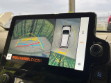 【パノラミックビューモニター】専用のカメラにより、上から見下ろしたような視点で360度クルマの周囲を確認することができます☆死角部分も確認しやすく、狭い場所での切り返しや駐車もスムーズに行えます。
