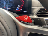 【M2スイッチ】ドライバーが事前に設定した好みの走行モード(エンジンレスポンス、サスペンション設定などを瞬時に呼び出し可能です。