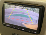 【バックカメラ】駐車時に後方がリアルタイム映像で確認できます。大型商業施設や立体駐車場での駐車時や、夜間のバック時に大活躍!運転スキルに関わらず、今や必須となった装備のひとつです!