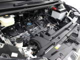 2ZR-FXE型 1.8L 直4 DOHCエンジンと1VM型 交流同期電動機のハイブリッドシステム搭載、FF駆動です。
