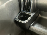 品質へのこだわり!フロアマットやシートなど車内をキレイに清掃し、ニオイや汚れなどを徹底的にクリーニングしてもらっております。室内はピカピカです☆