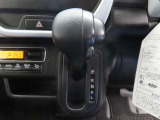 インパネシフトのCVTオートマチック車です。