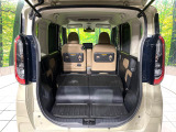 普段のお買い物や通勤、送迎等に十分な荷室スペースを確保しております。セカンドシートを倒すと、大きな荷物の積載も可能です♪