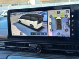 アラウンドビューモニターです!上空から貴方のお車をモニタニングしている様に車両の周りの安全確認が出来ます!