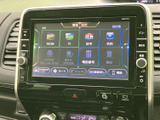 ナビゲーションやオーディオなど、さまざまなメニューを一画面から選べる仕様です。表示が整理されており、目的の項目を確認しながら扱いやすいのが魅力です。