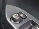 電動格納ミラー付なので、狭い道に駐車する時も安心です。