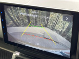 【バックカメラ】駐車時に後方がリアルタイム映像で確認できます。大型商業施設や立体駐車場での駐車時や、夜間のバック時に大活躍!運転スキルに関わらず、今や必須となった装備のひとつです!