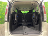 後席を格納すると、これだけの広さが!シーンに合わせたシートアレンジで、大きな荷物も積むことが出来ます♪