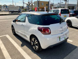 コーナーセンサー付きですので駐車も安心です。
