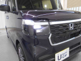 LEDヘッドライト装備車です。省電力で、明るく遠くまで照らし、夜道や雨天時などの安心感を高めます。