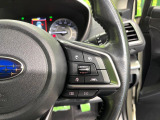 【全車速追従機能付クルーズコントロール】高速道路での長距離走行が楽に!!自動で速度を保つクルーズコントロールが、衝突軽減システムと連携し、前方の車両を感知して車間を保つように速度調節してくれます!!