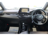 すっきりとした運転席回り☆